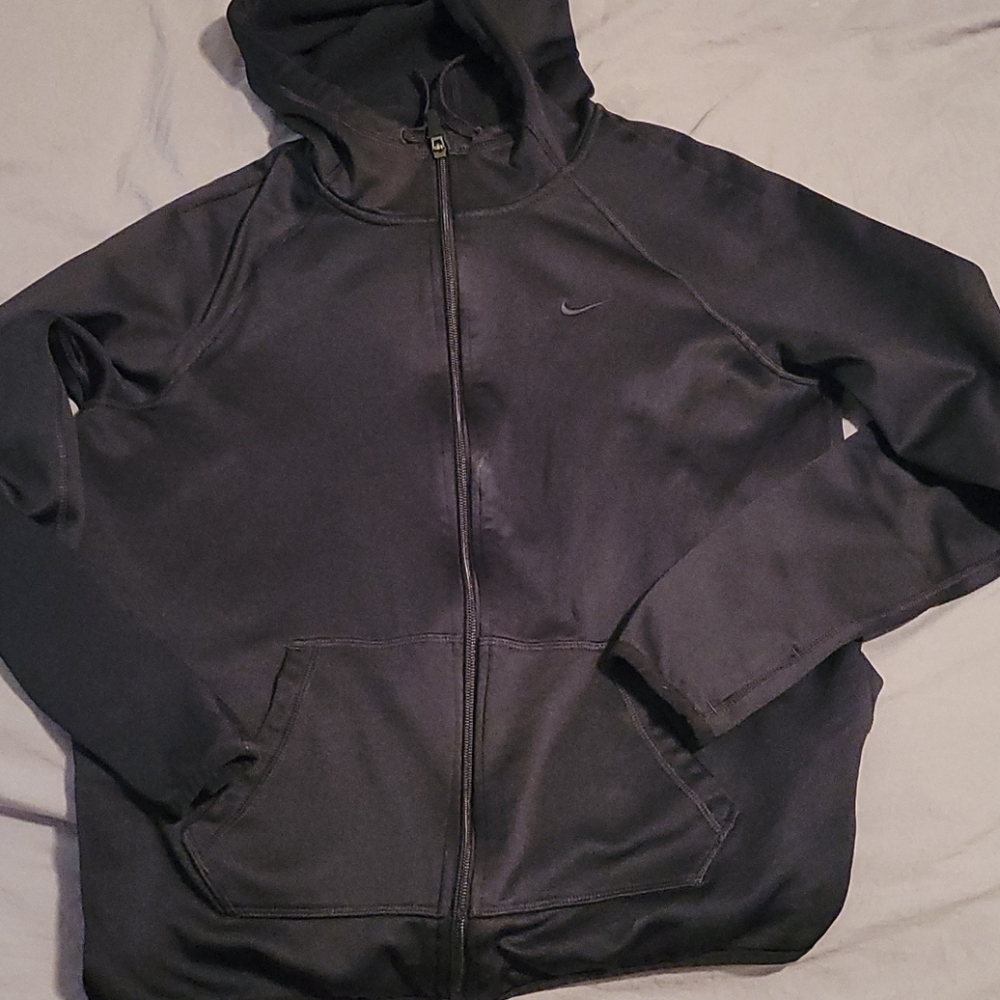 NIKE black zip up Size M